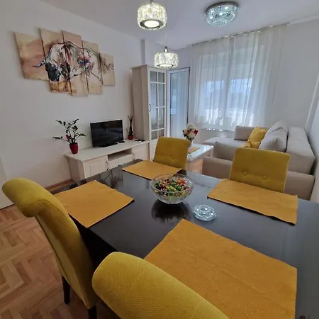 Apartment Dimitra *